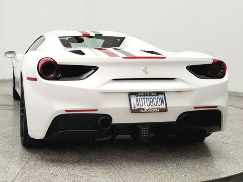 Used 2017 Ferrari 488 Spider RWD image 4