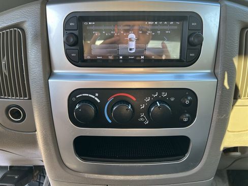 Used 2004 Dodge Ram 3500 Truck SLT w/ Trailer Tow Group image 18