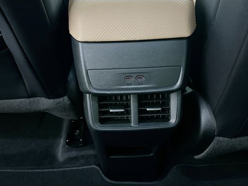 Used 2025 Chevrolet Equinox ACTIV w/ Safety and Technology Package FWD image 28