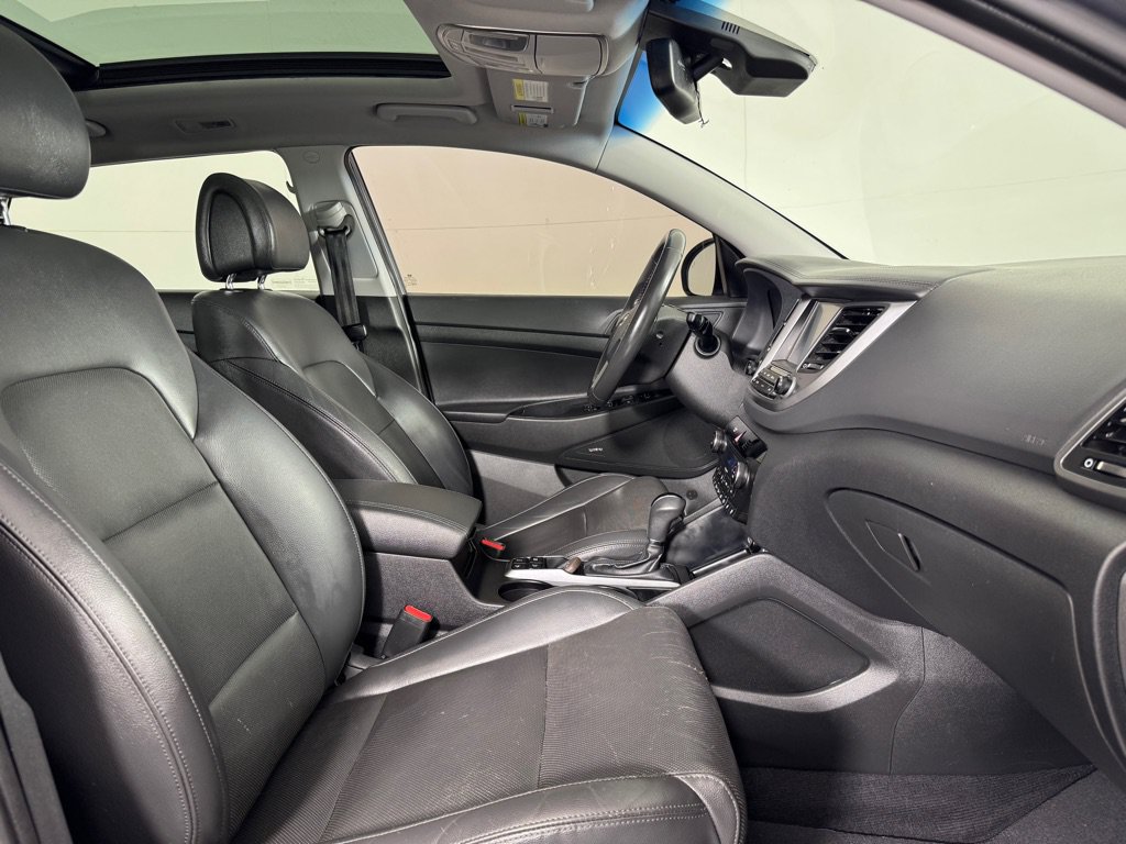 Used 2017 Hyundai Tucson Limited w/ Limited Ultimate Package 03 AWD/4WD image 27