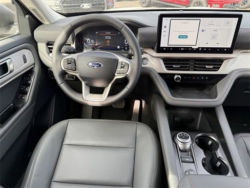 New 2026 Ford Explorer Active w/ Active Comfort Package image 13