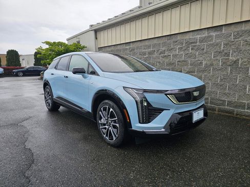 New 2026 Cadillac Optiq Sport 2 RWD image 10