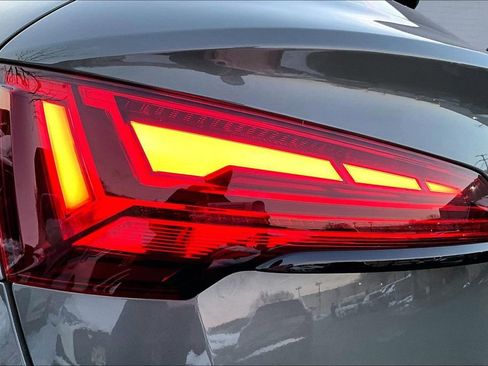 Certified 2025 Audi Q5 2.0T Premium Plus w/ Premium Plus Package image 23