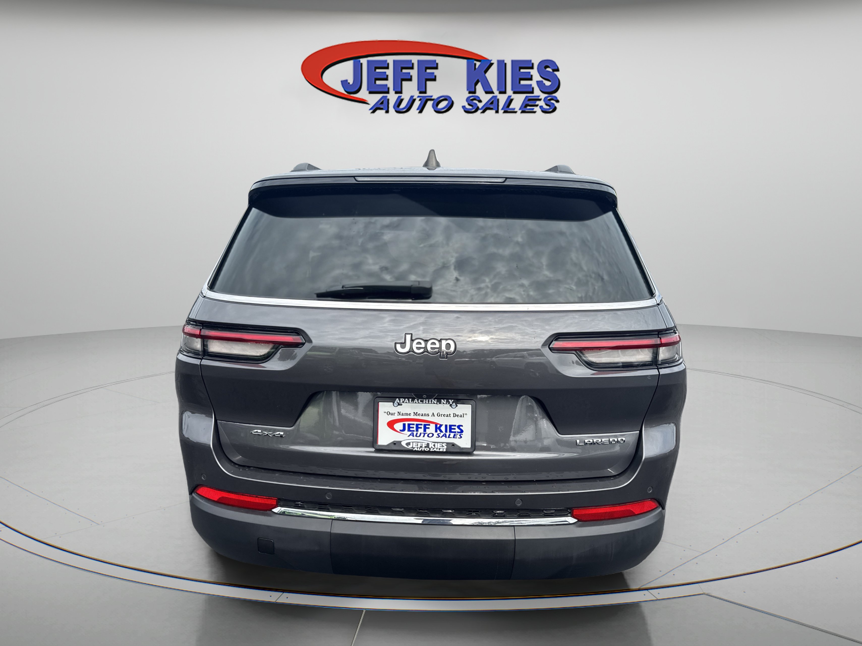 Used 2023 Jeep Grand Cherokee L Laredo w/ Luxury Tech Group I AWD/4WD image 8