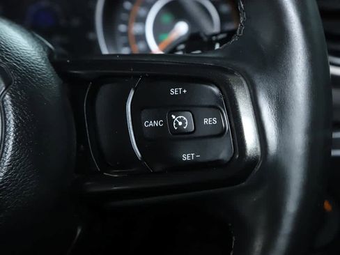 Used 2018 Jeep Wrangler Unlimited Sport S image 24