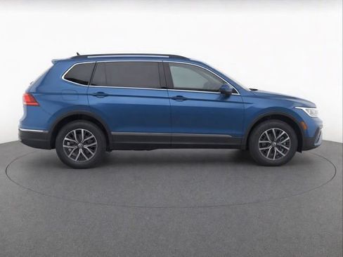 Used 2020 Volkswagen Tiguan SE AWD/4WD image 8
