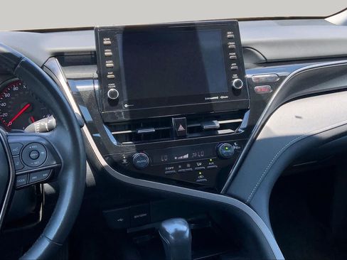 Used 2024 Toyota Camry XSE FWD image 7