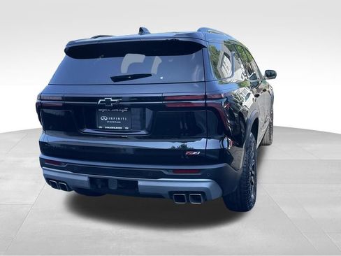 Used 2025 Chevrolet Traverse Z71 w/ Driver Confidence Package AWD/4WD image 3