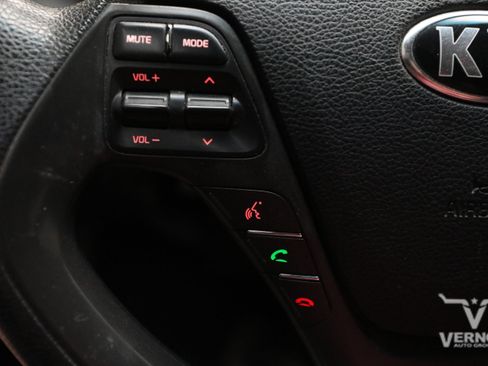 Used 2017 Kia Forte LX w/ LX Popular Package FWD image 18