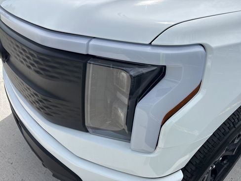 Used 2025 Ford F150 Lightning XLT AWD/4WD image 18