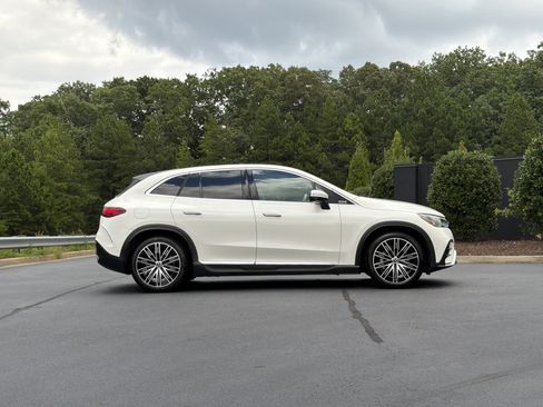 Used 2023 Mercedes-Benz EQE 350+ SUV w/ AMG Line Exterior Package image 5