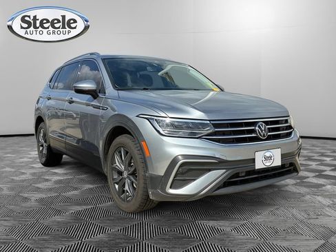 Used 2024 Volkswagen Tiguan SE FWD image 6