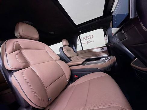 New 2025 Lincoln Navigator Black Label image 31