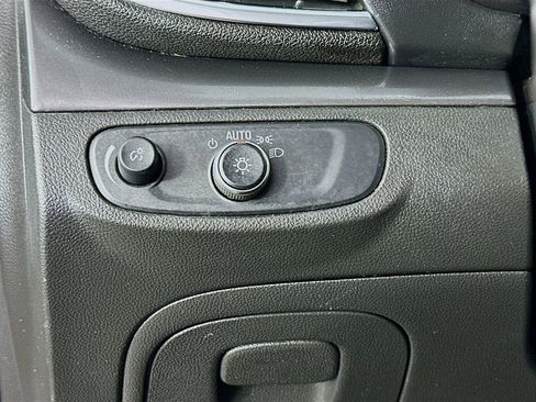 Used 2018 Buick Encore Preferred FWD image 10