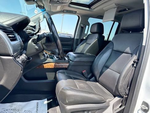 Used 2020 Chevrolet Suburban Premier AWD/4WD image 11