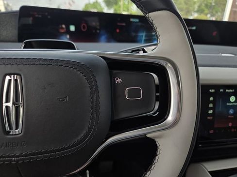 New 2026 Lincoln Navigator Reserve AWD/4WD image 20