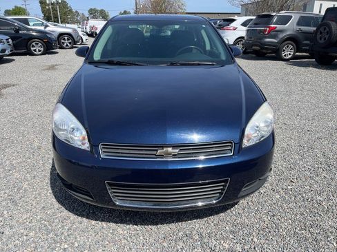 Used 2011 Chevrolet Impala LT image 3