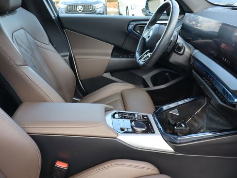 Used 2025 BMW X3 xDrive30i image 13