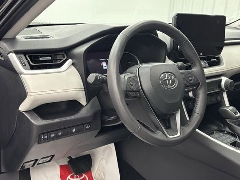 Used 2024 Toyota RAV4 XLE Premium image 16