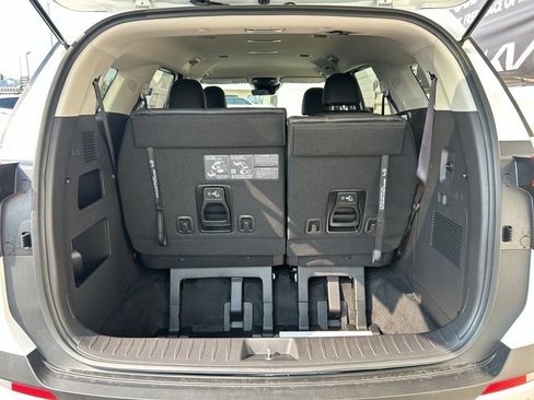 New 2027 Kia Carnival LXS FWD image 15