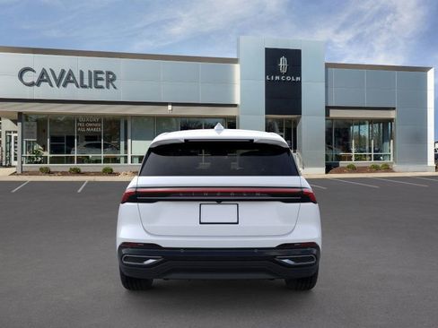 New 2026 Lincoln Nautilus Premier image 5