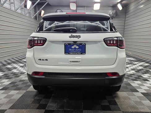 Used 2025 Jeep Compass Latitude w/ Altitude Special Edition AWD/4WD image 6