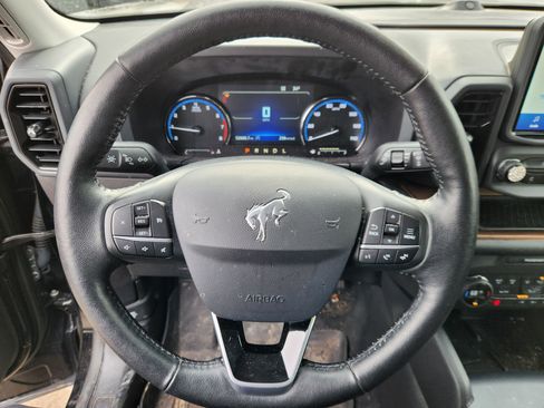 Used 2021 Ford Bronco Sport Outer Banks w/ Outer Banks Package (96D) image 10