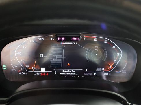 Used 2022 BMW M550i xDrive w/ Dynamic Handling Package image 46