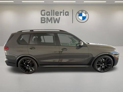 Used 2026 BMW X7 xDrive40i w/ M Sport Package AWD/4WD image 8