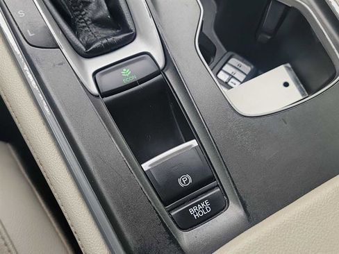 Used 2020 Honda Accord EX-L image 21