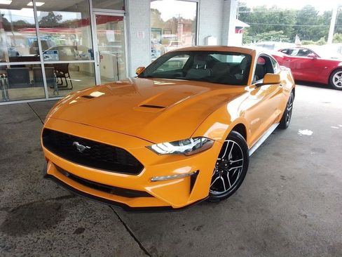 Used 2019 Ford Mustang Coupe w/ Equipment Group 101A RWD image 1
