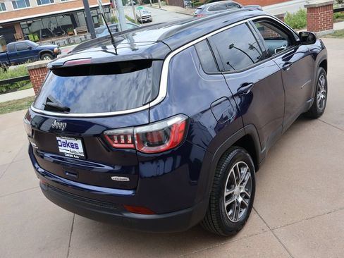 Used 2018 Jeep Compass Latitude w/ Popular Equipment Group FWD image 6