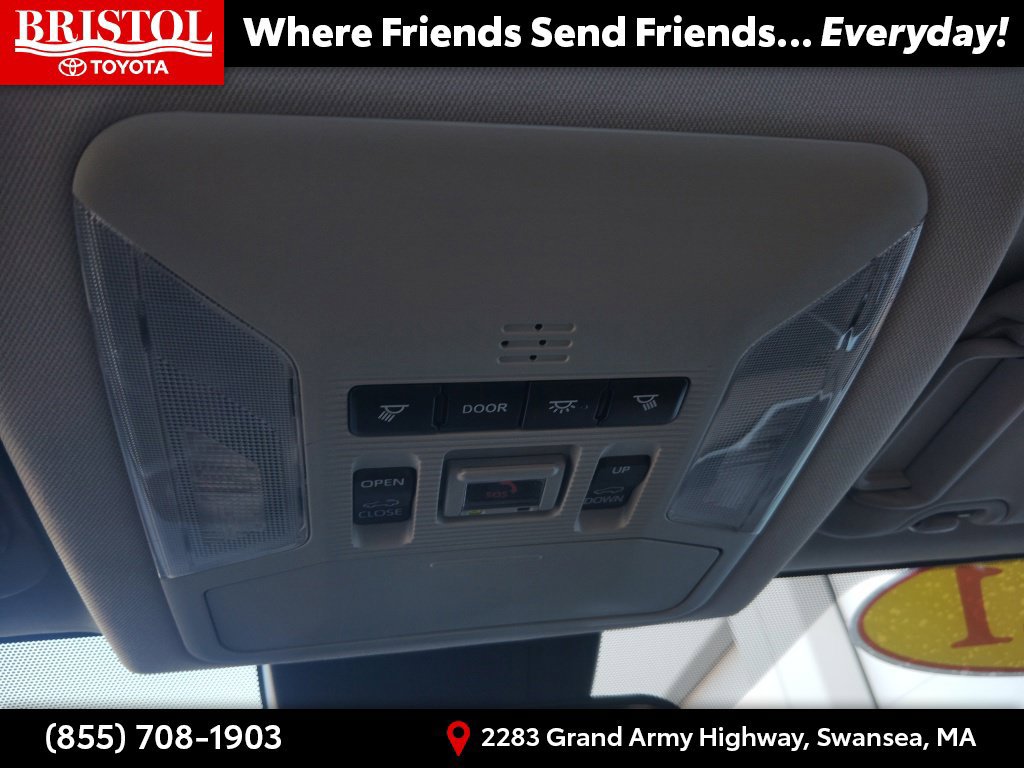 Used 2021 Toyota RAV4 XLE w/ Convenience Package AWD/4WD image 27