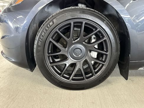 Used 2025 Tesla Model 3 RWD image 10