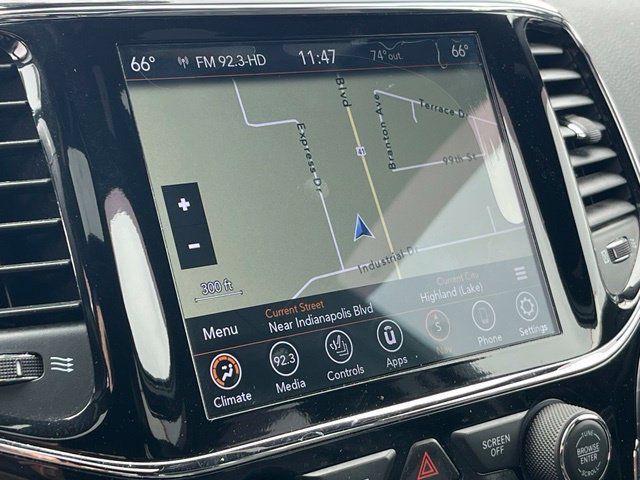 Used 2020 Jeep Grand Cherokee Altitude AWD/4WD image 26