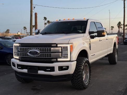 Used 2018 Ford F350 Platinum w/ Platinum Ultimate Package image 2