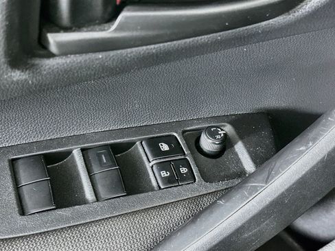 Used 2025 Toyota Corolla LE FWD image 15