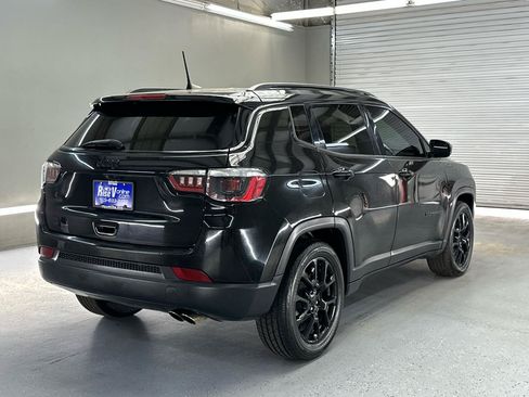 Used 2022 Jeep Compass Latitude w/ Convenience Group FWD image 7