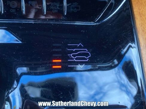 Used 2022 Jeep Grand Wagoneer Series III w/ Rear Seat Video Group 1 AWD/4WD image 40