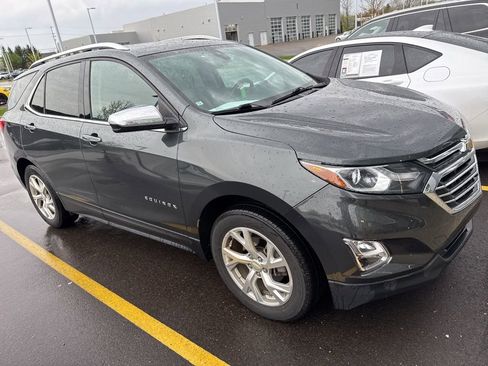 Used 2018 Chevrolet Equinox Premier AWD/4WD image 3