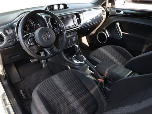 Used 2014 Volkswagen Beetle R-Line FWD image 6
