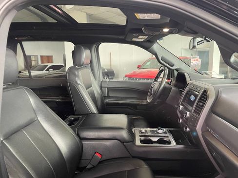 Used 2020 Ford Expedition XLT w/ Equipment Group 202A image 34