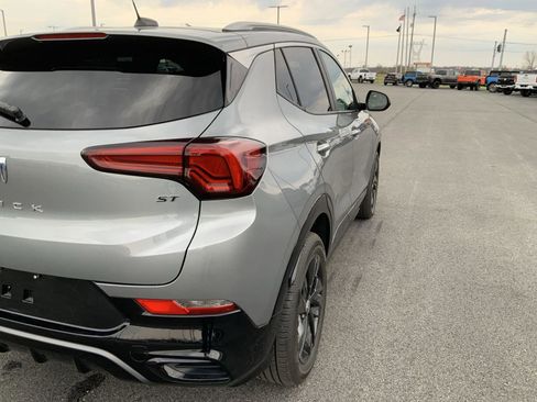 Used 2024 Buick Encore GX Sport Touring AWD/4WD image 19