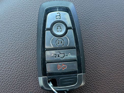 Used 2023 Ford F150 Lariat w/ Equipment Group 502A High image 32