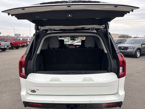 New 2026 Ford Expedition Active image 25