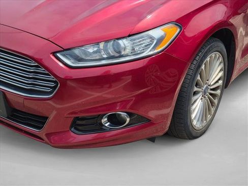 Used 2016 Ford Fusion Titanium FWD image 8