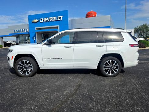 Used 2023 Jeep Grand Cherokee L Overland AWD/4WD image 3