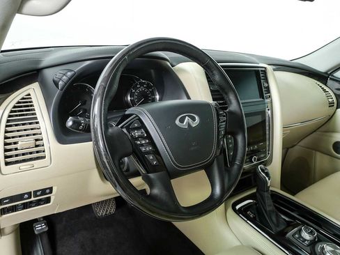 Used 2020 INFINITI QX80 Luxe w/ Sensory Package AWD/4WD image 4