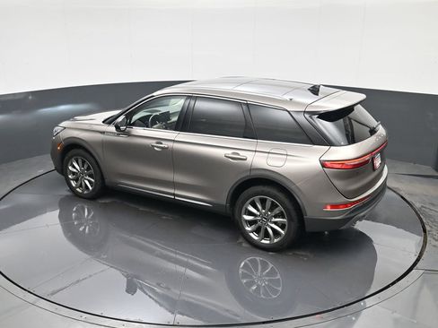 Used 2021 Lincoln Corsair FWD w/ Premium Package image 30