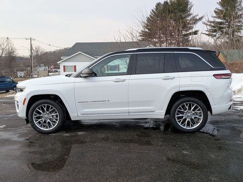 Certified 2022 Jeep Grand Cherokee Summit image 7